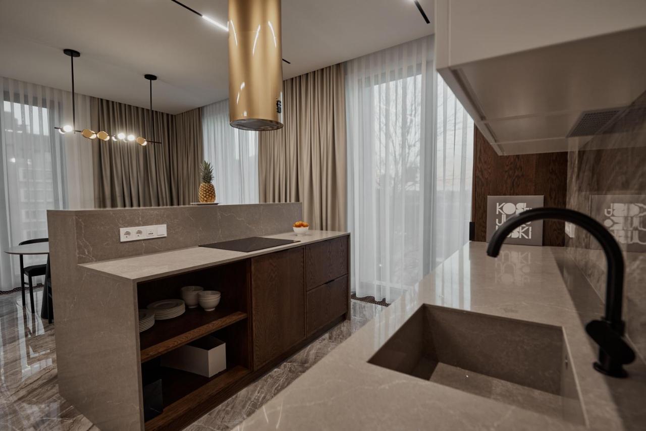 Kostjukowski Apartments Avalon 리비프 외부 사진